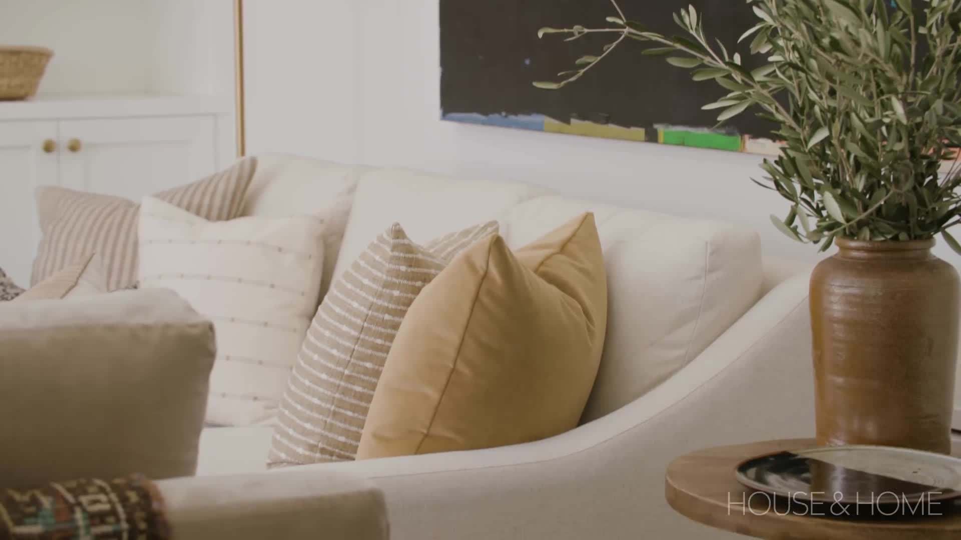 Mixing traditional and modern furniture