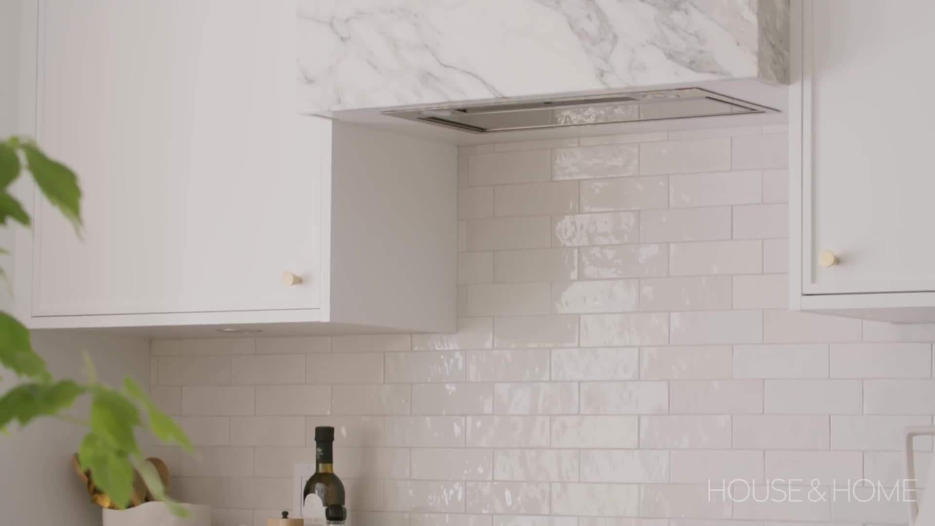 Oversized Tiles for a Bold Statement