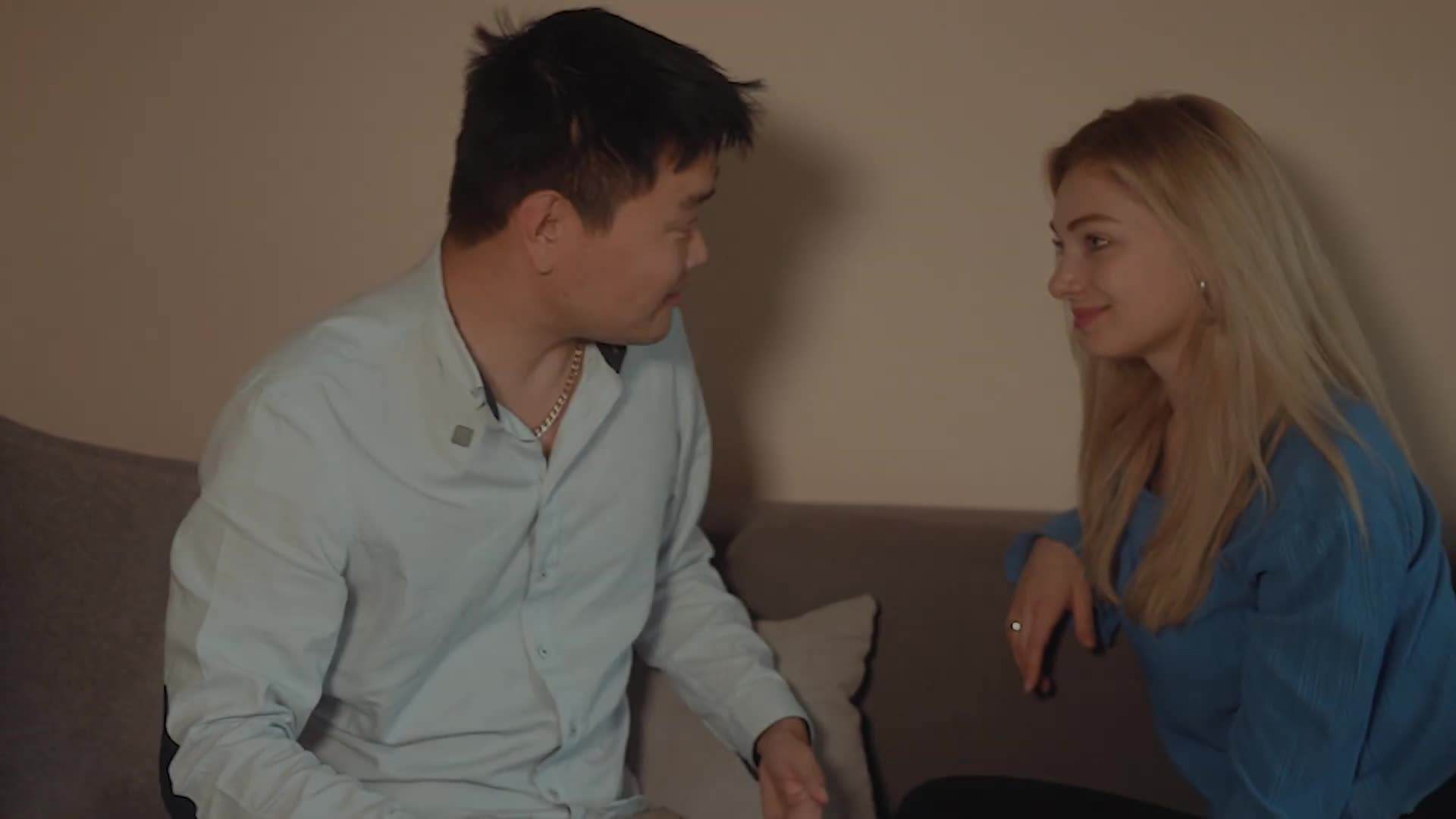 Visual representation of emotional manipulation in a relationship