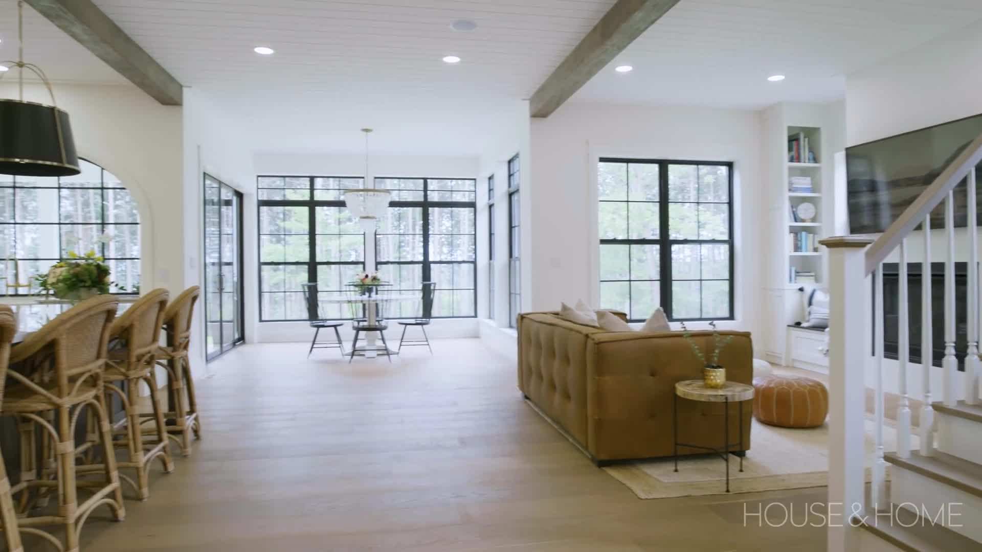 Built-in Shelving Units for Display and Storage