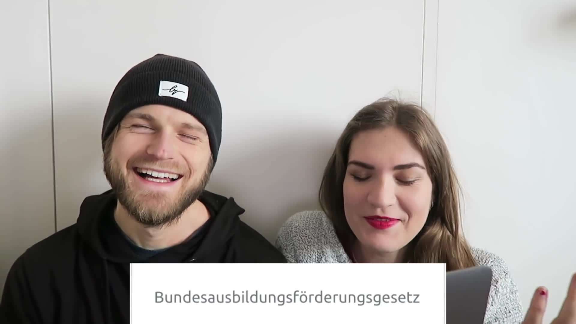 Image showing the breakdown of syllables in a complex German word