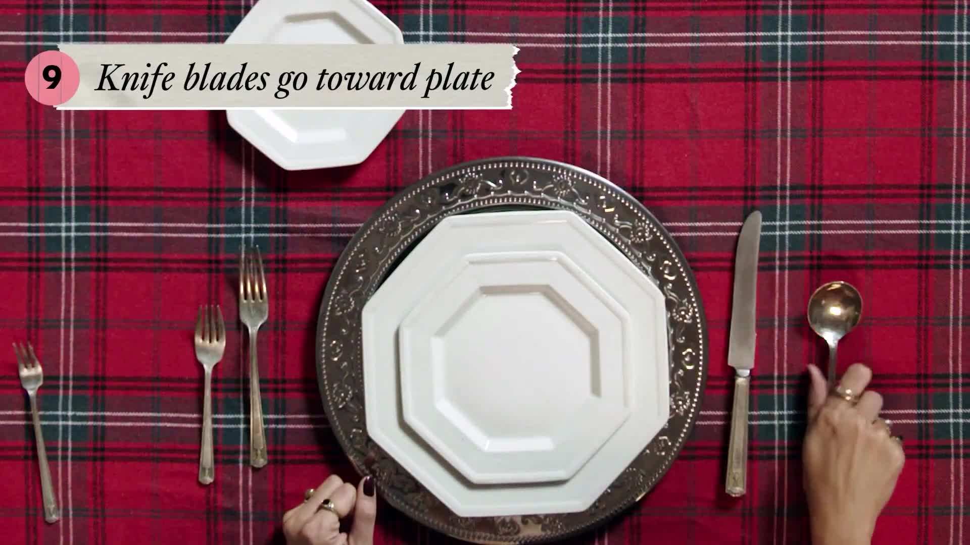 Modern Table Decor Example