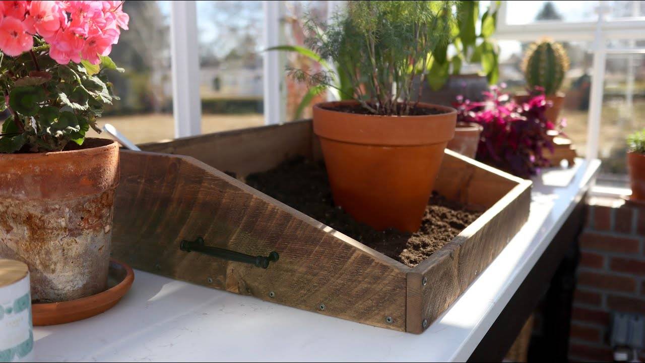 DIY Pretty Wood Potting Tray: A Garden Answer Tutorial