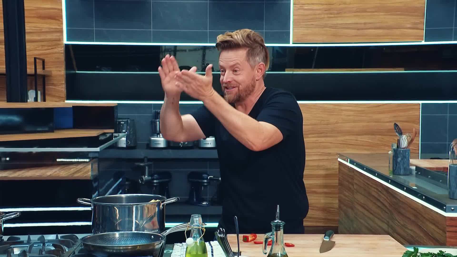 Linguine with Clams and White Wine