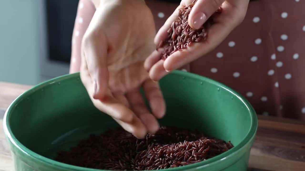 Vegan Nourish Bowl with Roasted Vegetables and Quinoa