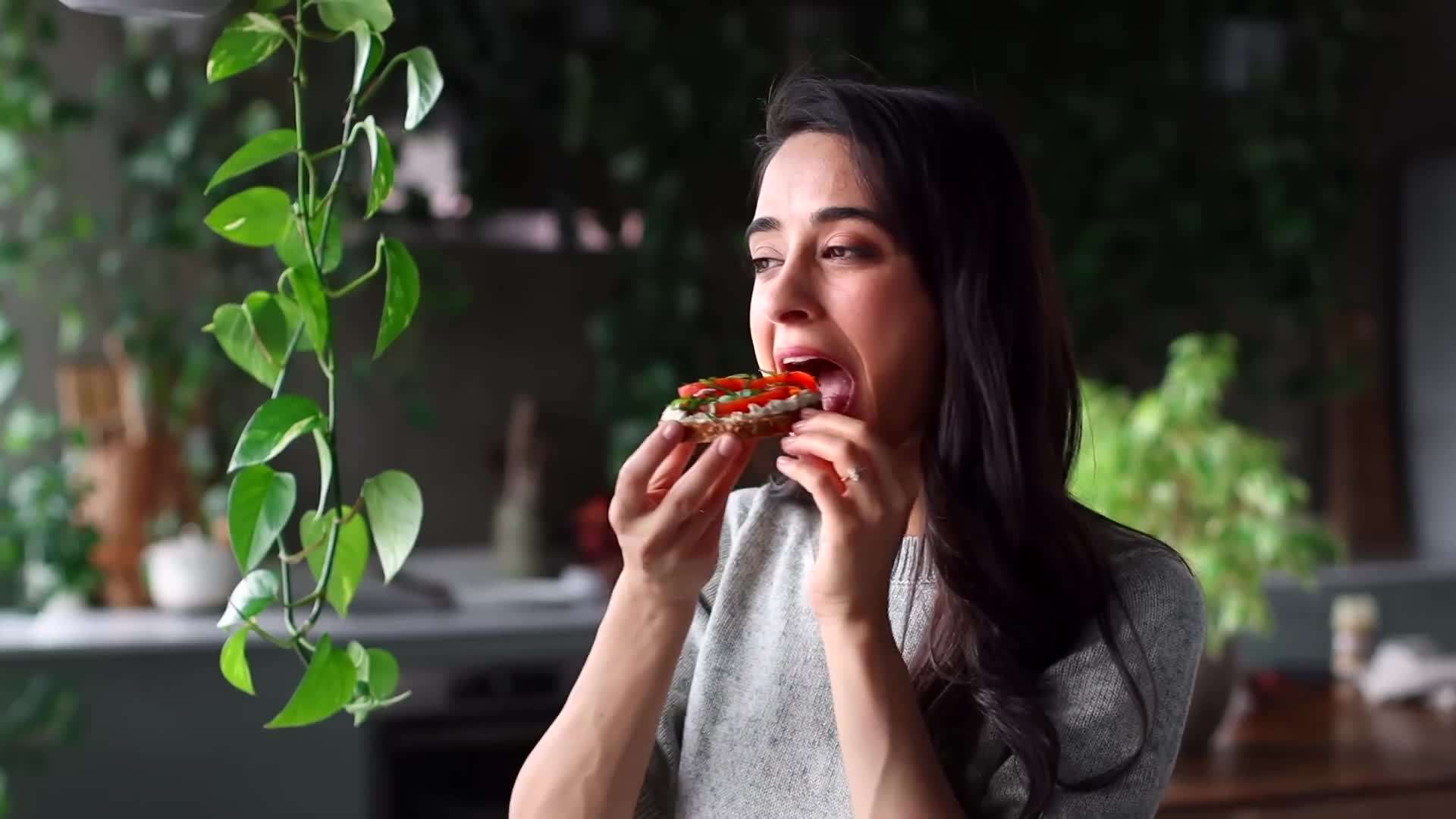 Savory Egg Muffins with Vegetables and Cheese