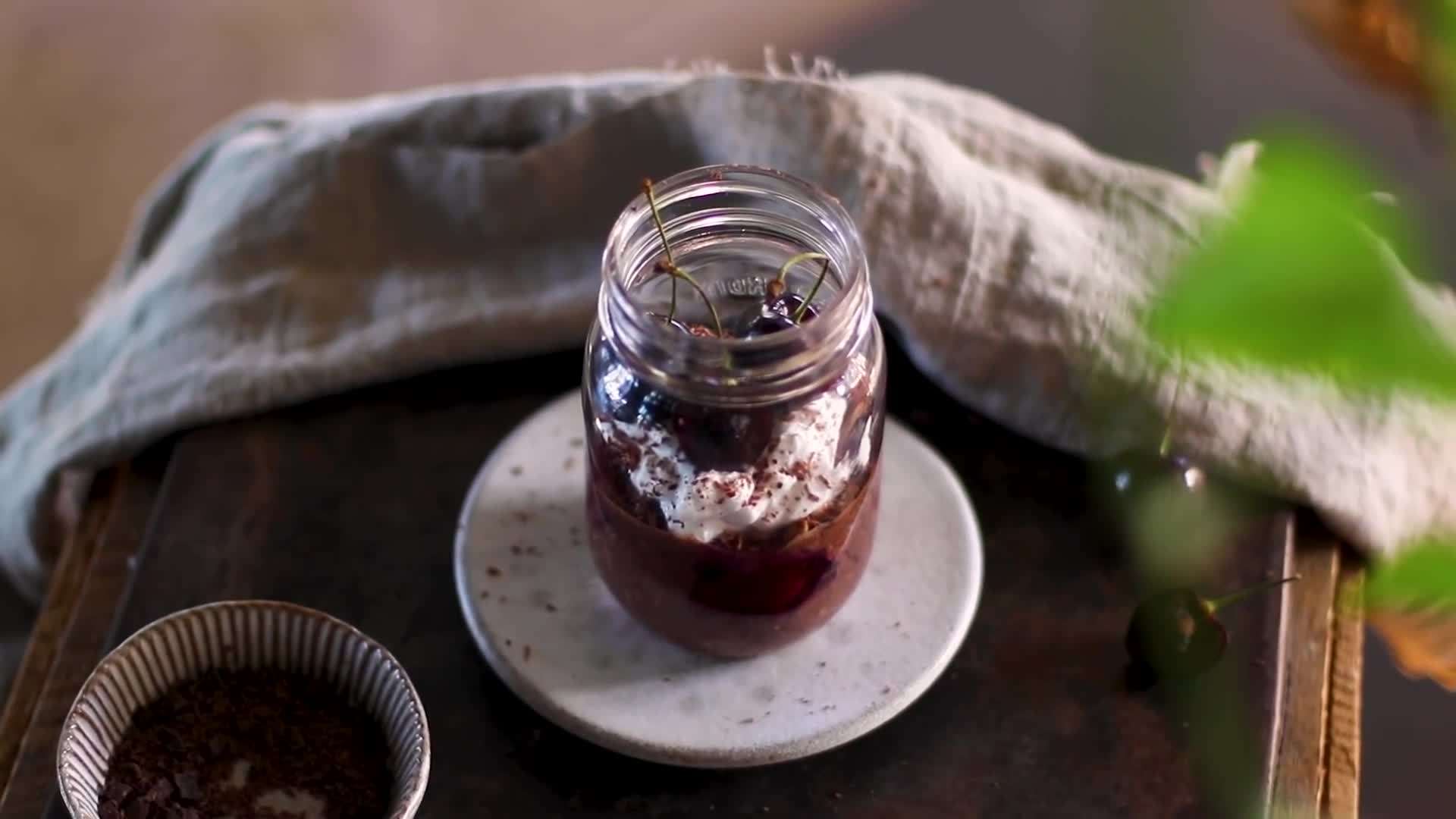Cherry Pie Overnight Oats