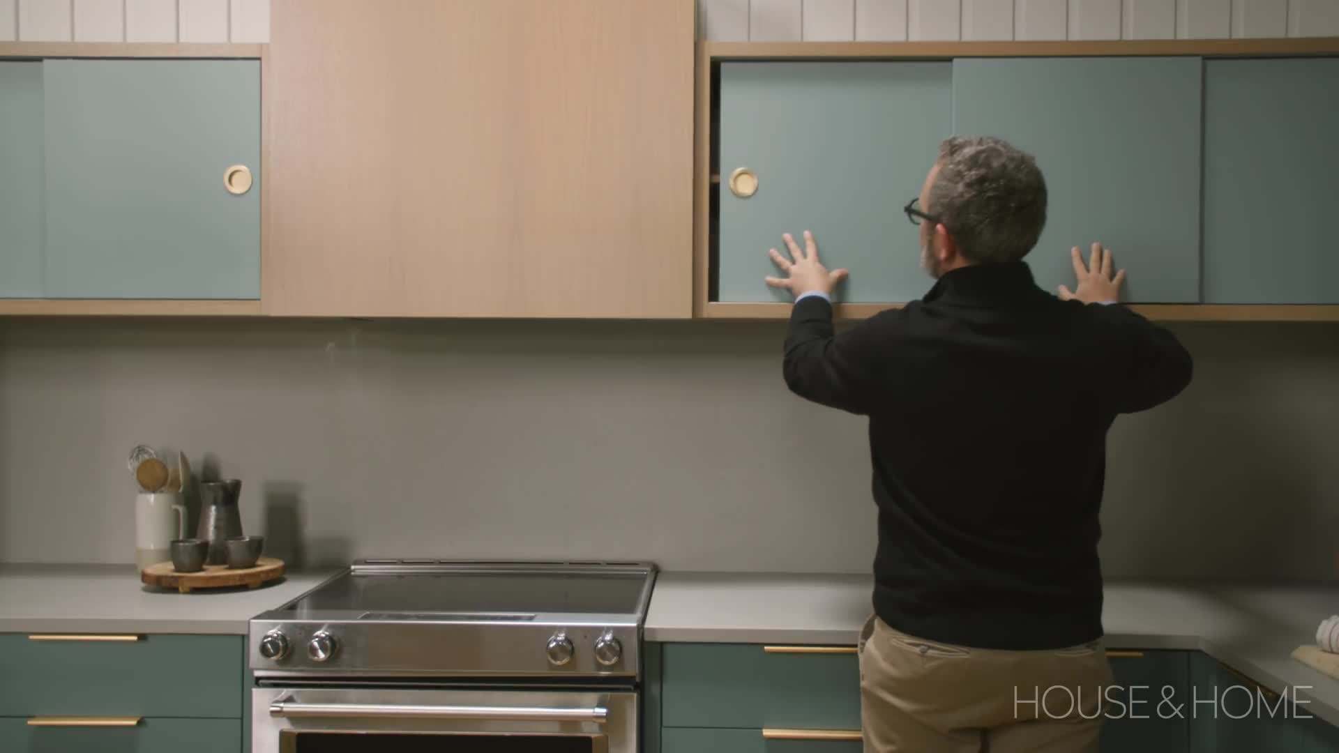 Maximizing Lake Views with Large Windows