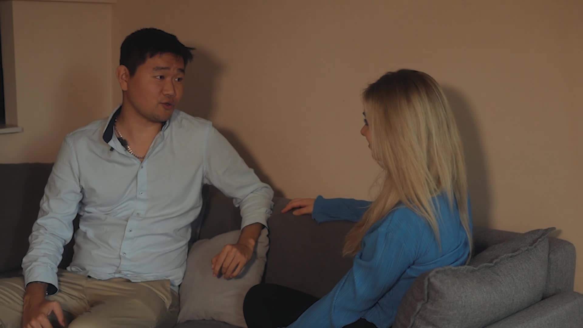 Illustration of a person with an exaggerated sense of self-importance