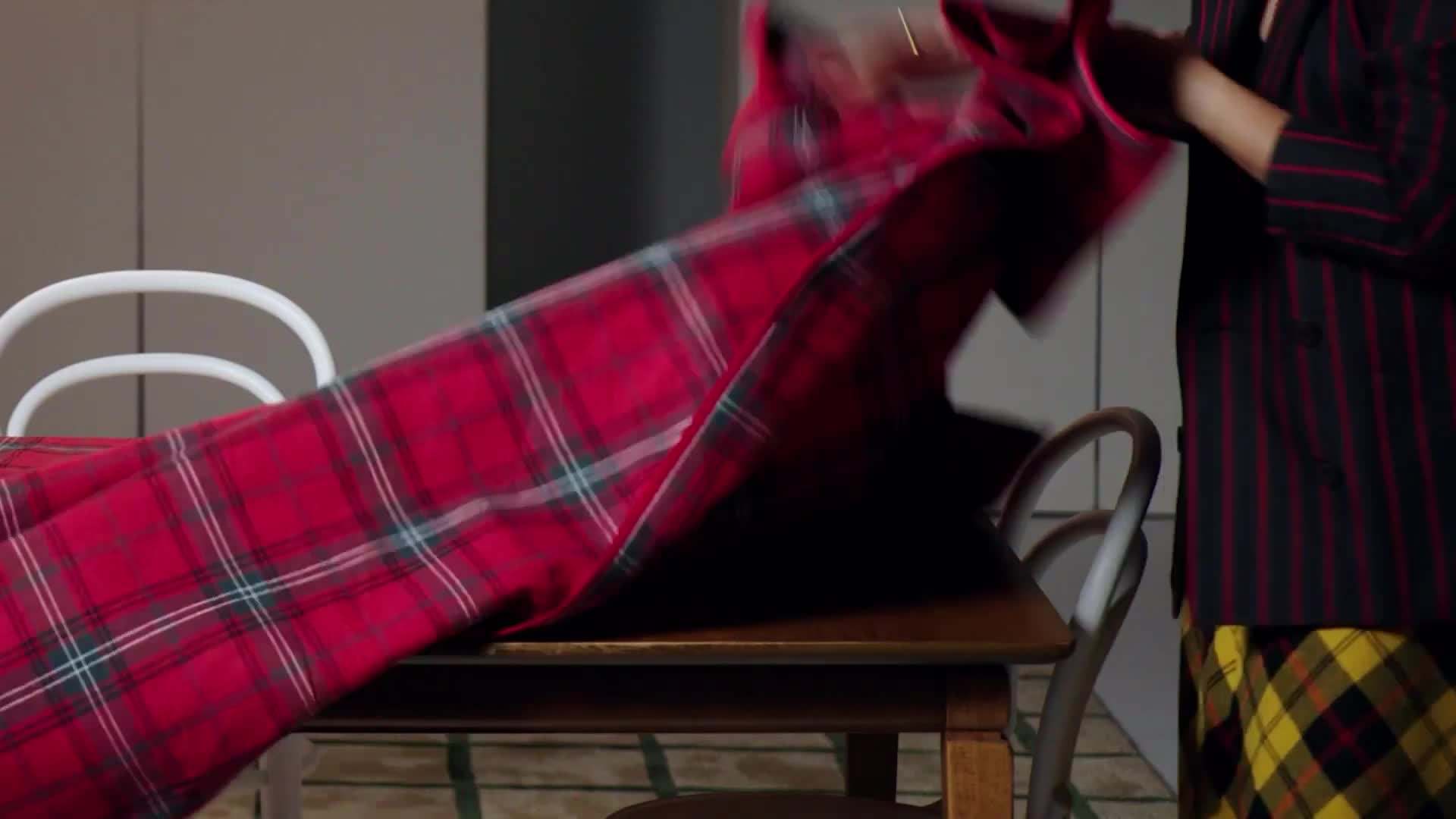 Traditional Centerpiece with Pinecones and Candles