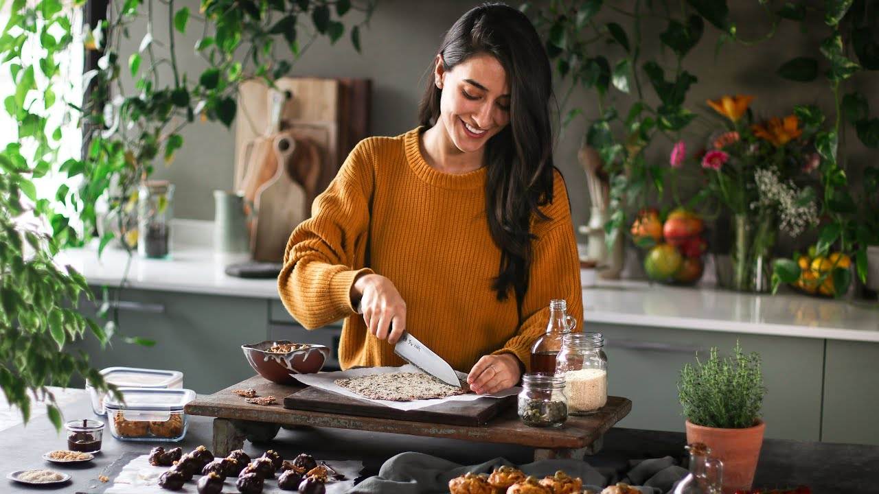 Easy and Delicious Vegan Snack Meal Prep: A Guide by Pick Up Limes