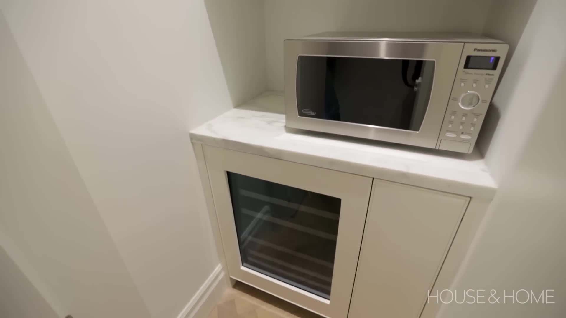 Sleek Marble Countertops in the Kitchen