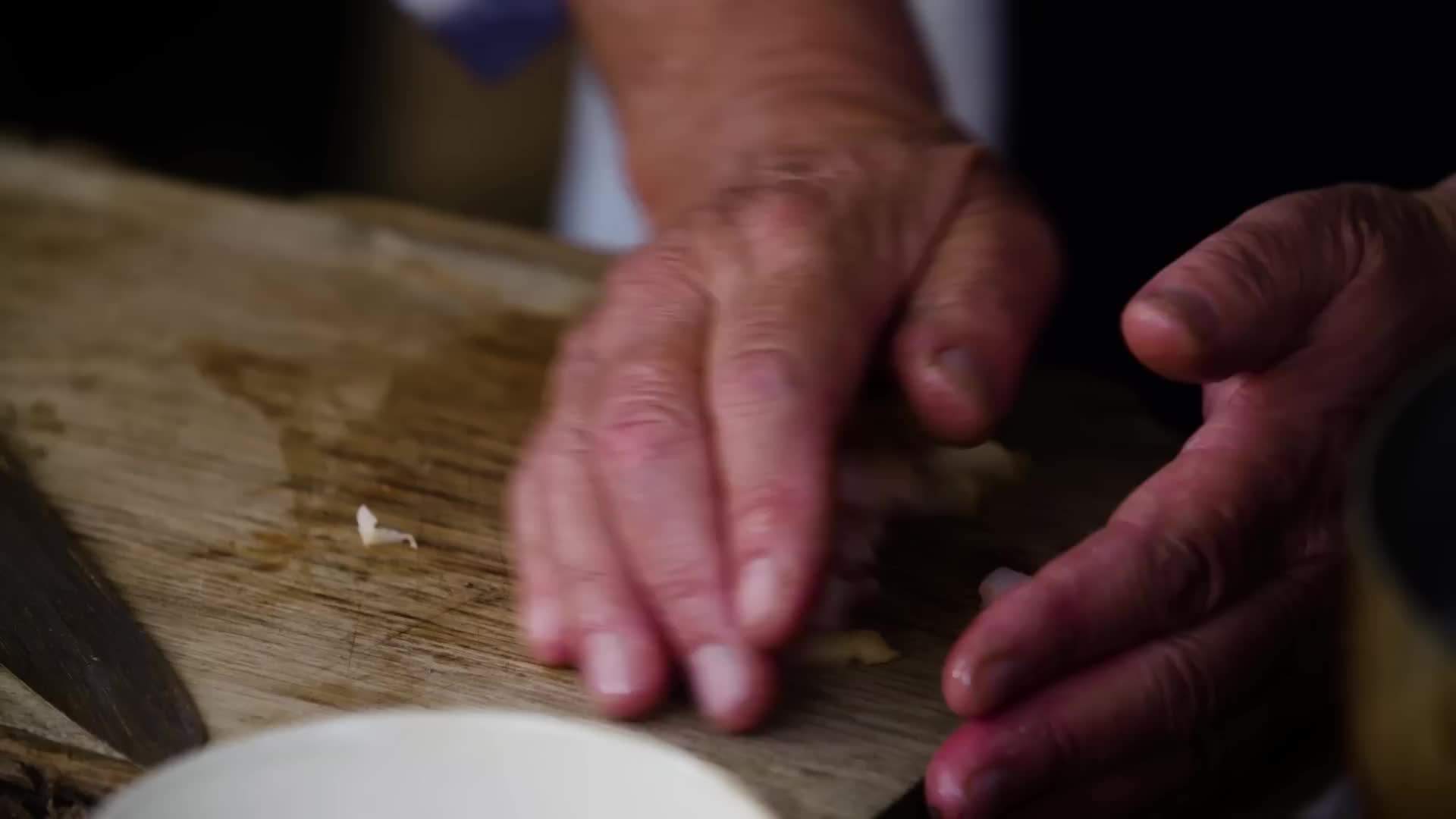 Sautéing the mushrooms: The first step towards a flavorful ragù