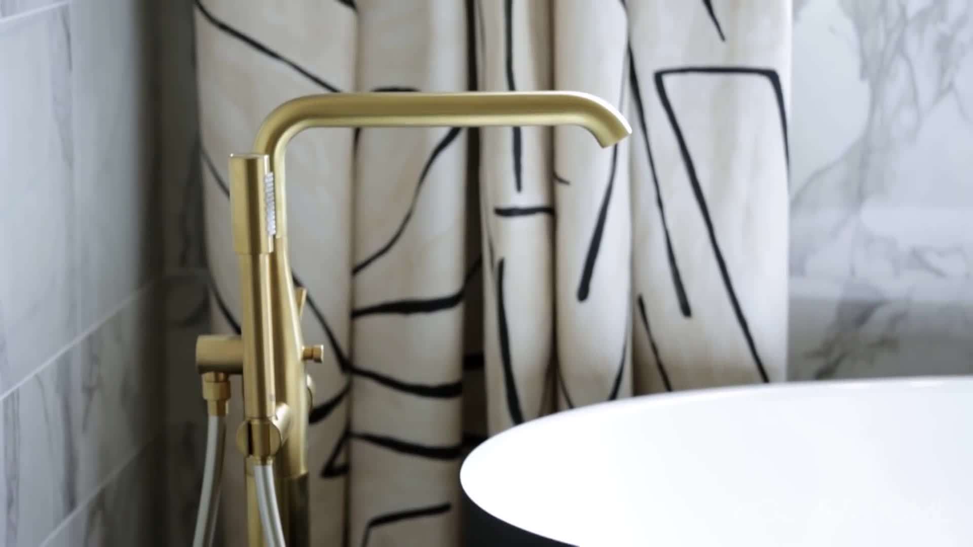 Natural materials and pastel colors create a soft and romantic atmosphere in the townhome