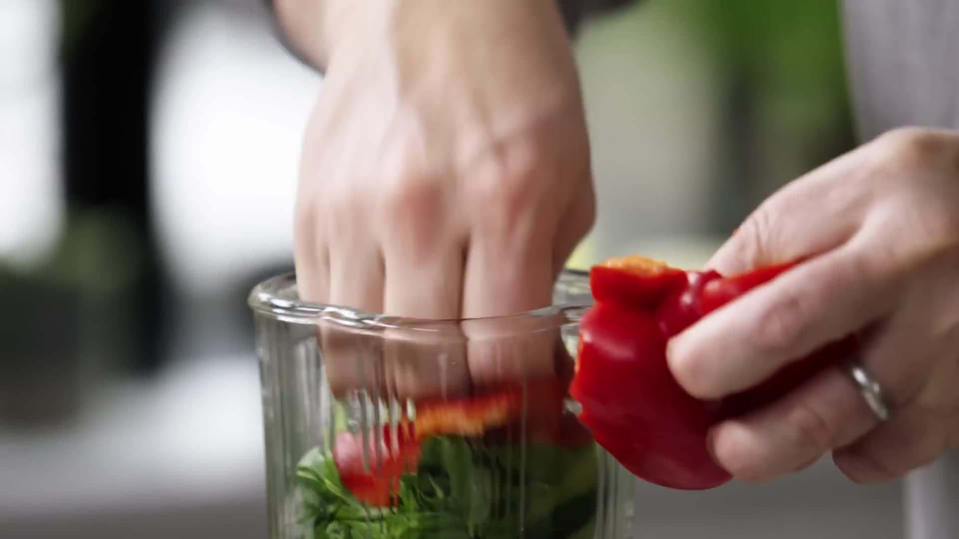 Delicate pasta shells and tuna