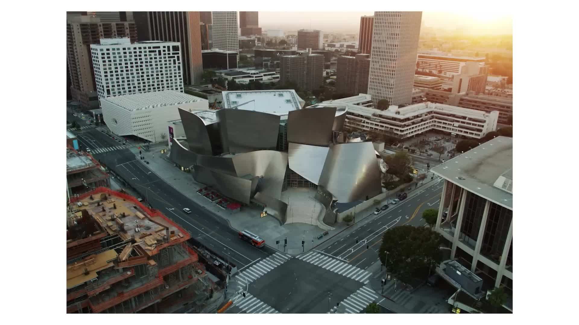 The curving exterior of the Walt Disney Concert Hall