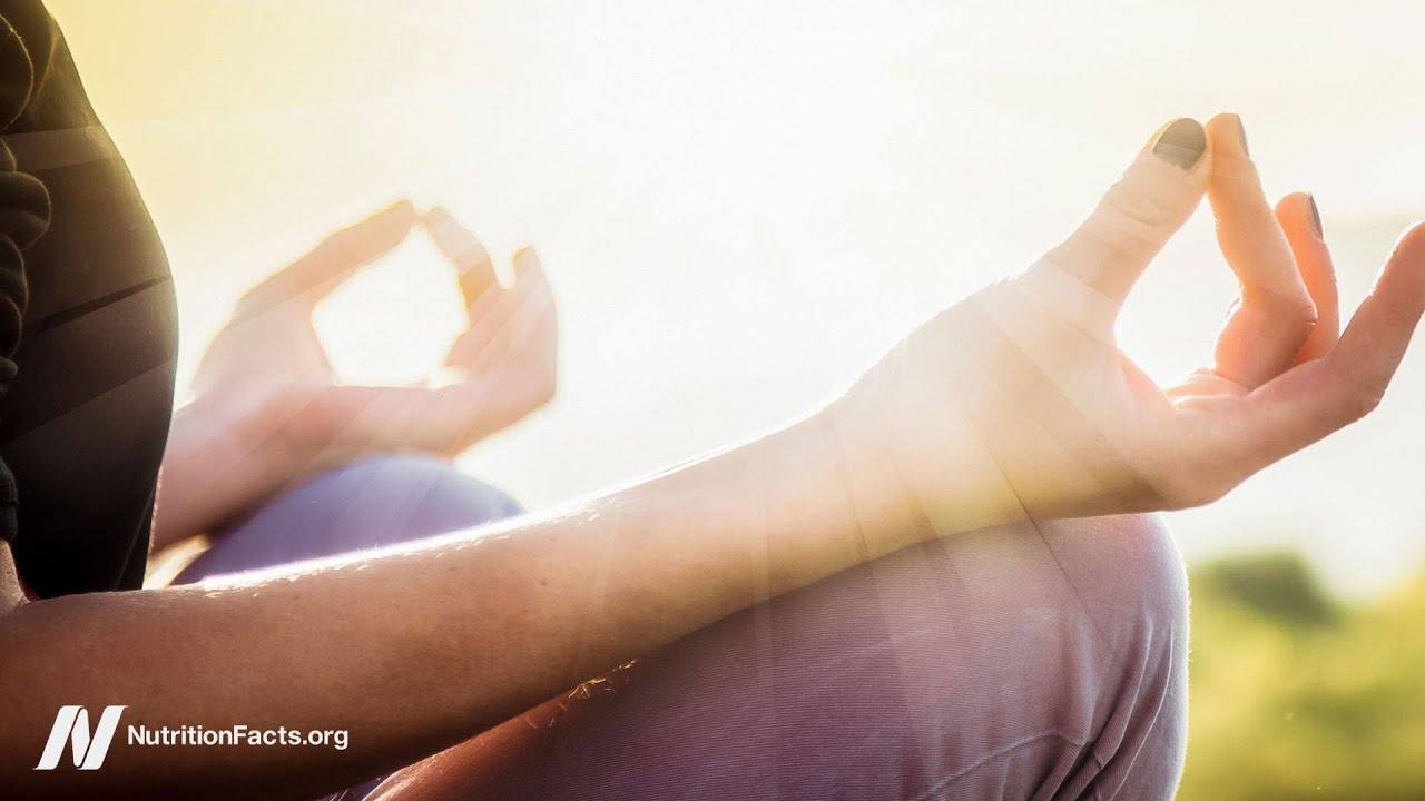 The Risks and Benefits of Mindfulness for Weight Loss