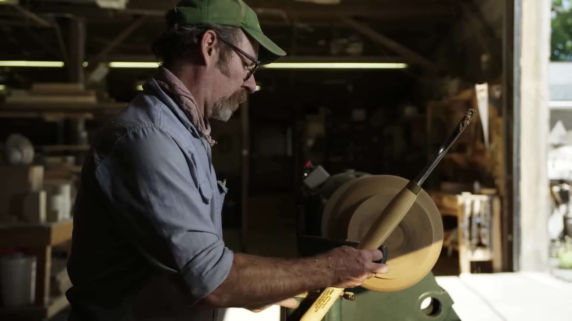 Close-up of the vase taking shape