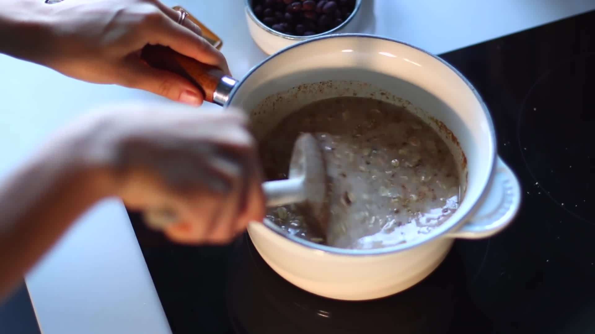 Protein-Packed Peanut Butter and Chocolate Oatmeal