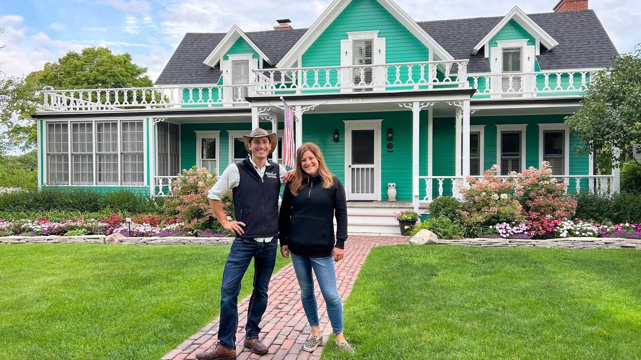 A Tour of a Beautiful Lilac Cottage Garden: Explore the Enchanting Blooms and Serene Ambiance