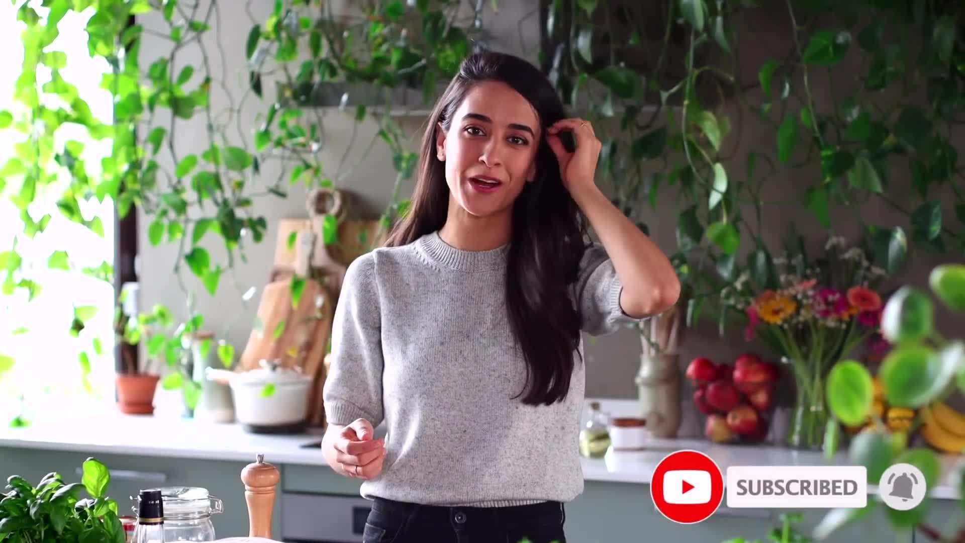 Overnight Oats with Chia Seeds and Toppings