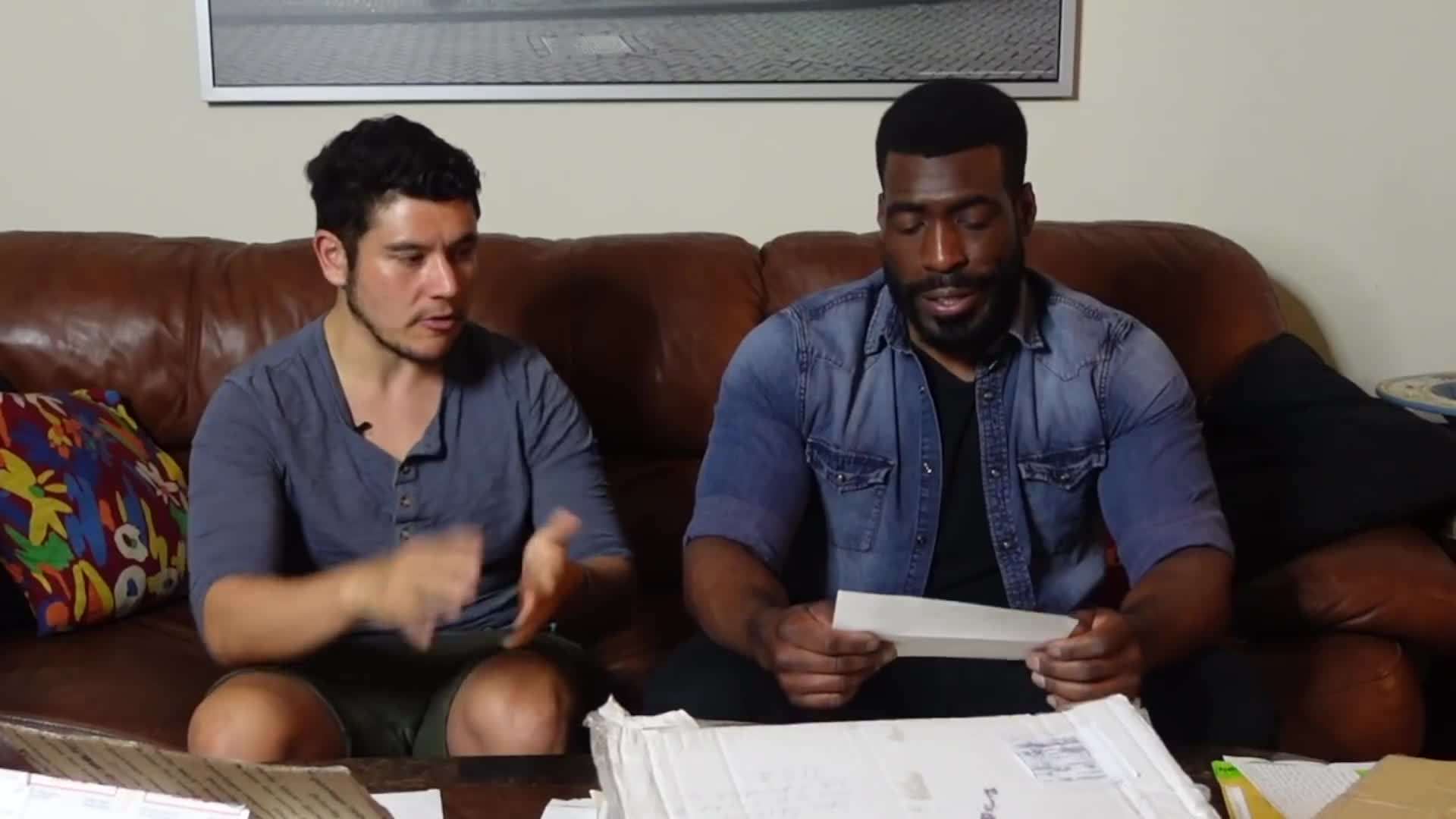 Traditional Thai dance performance during FAN/ FLAG Day