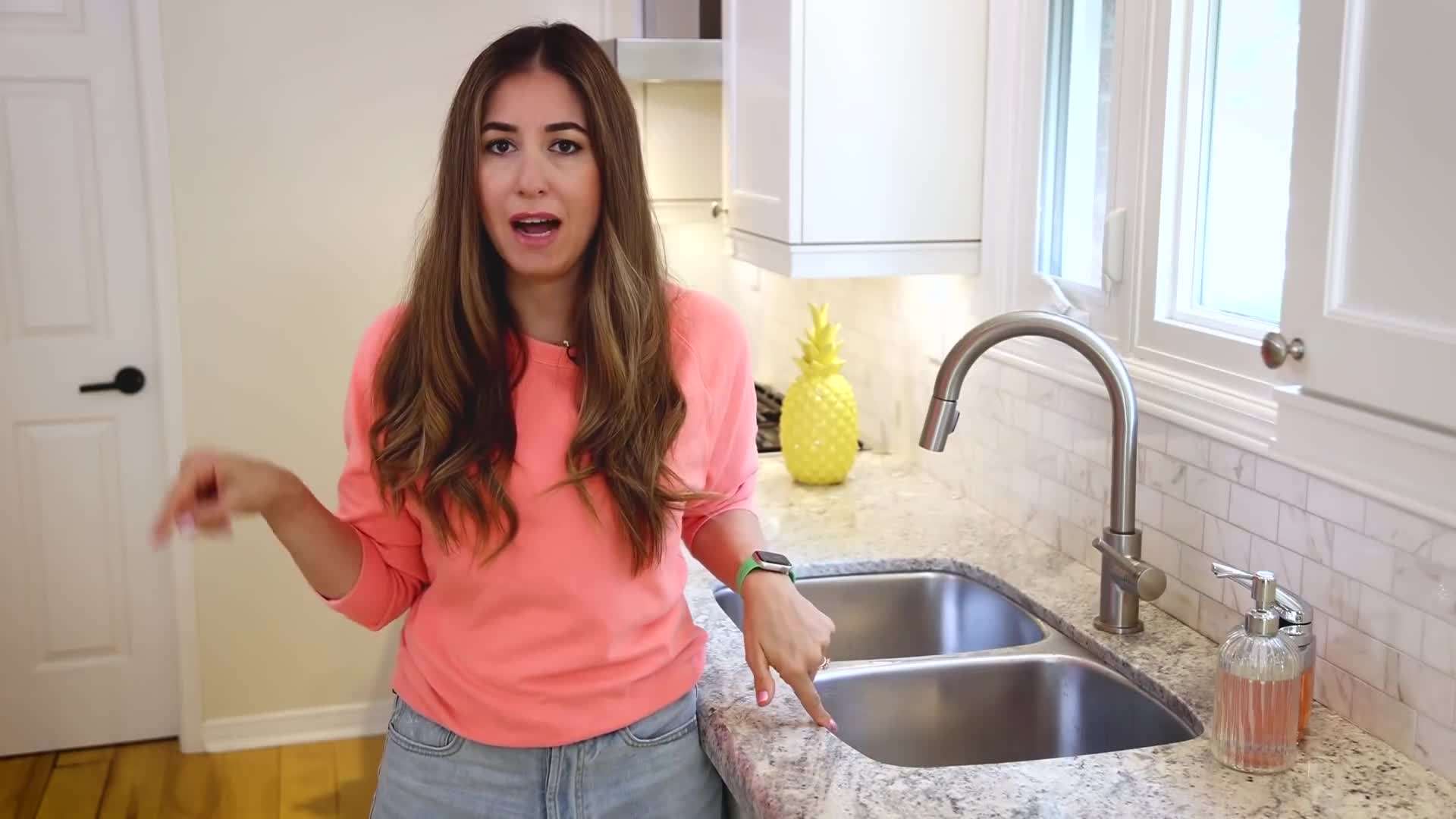 The smelly sink problem