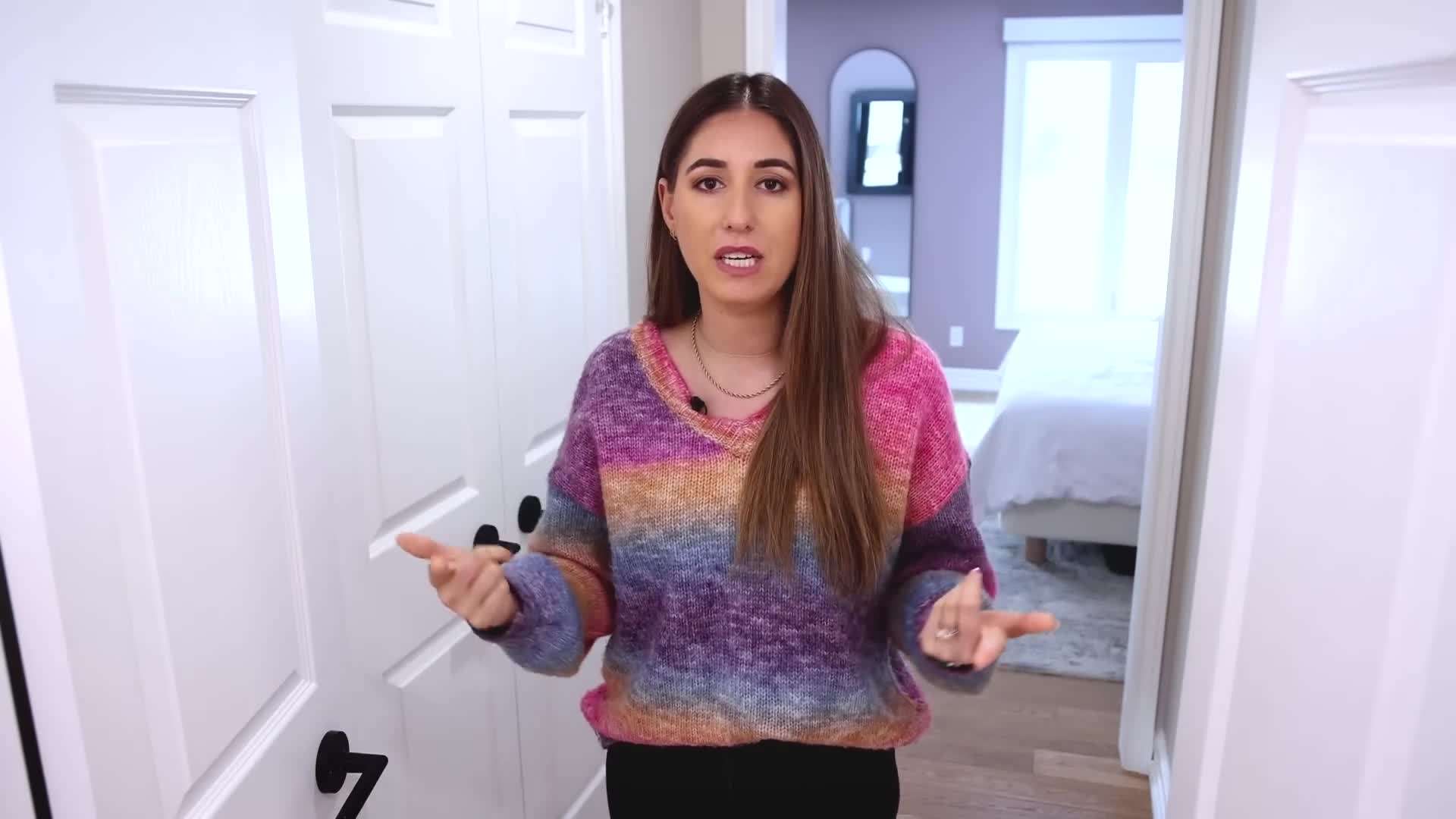 Closet with Efficient Storage Solutions