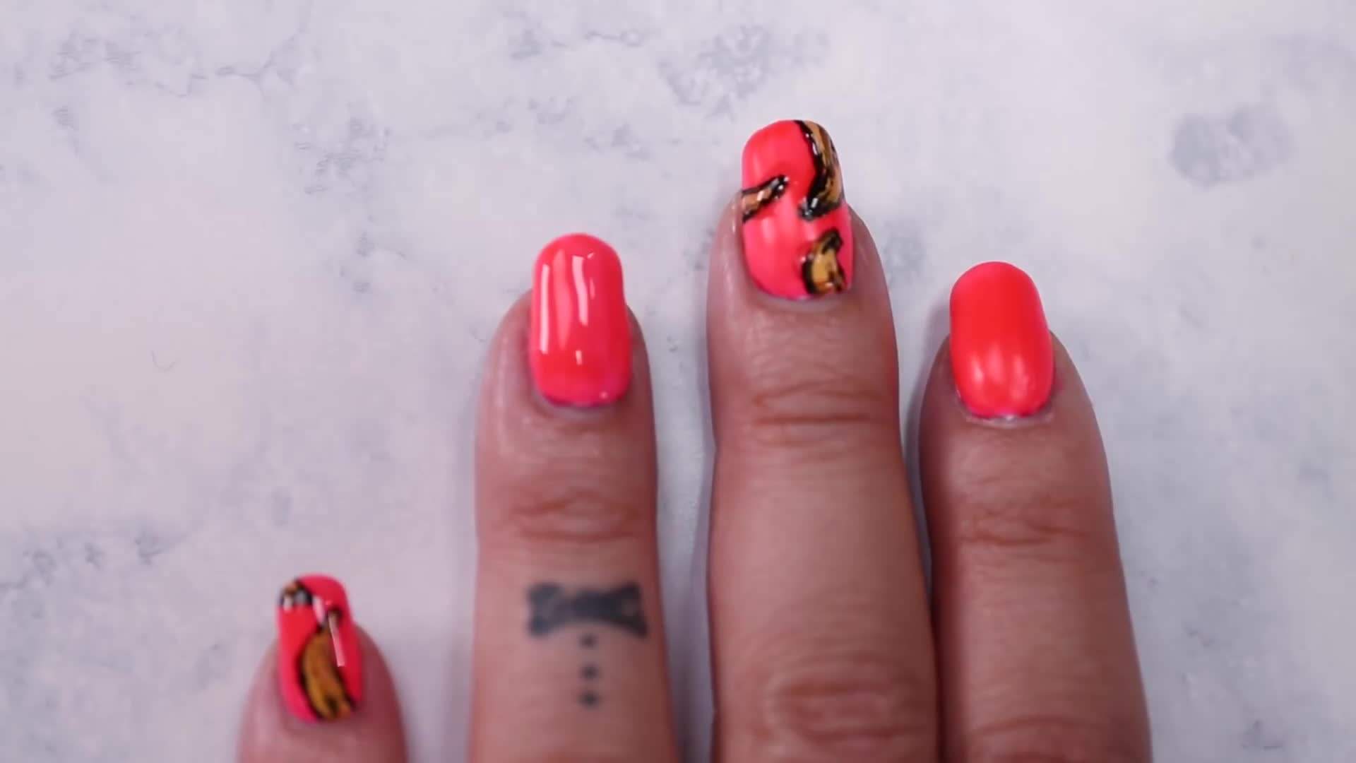 Drawing Banana Shapes on Nails