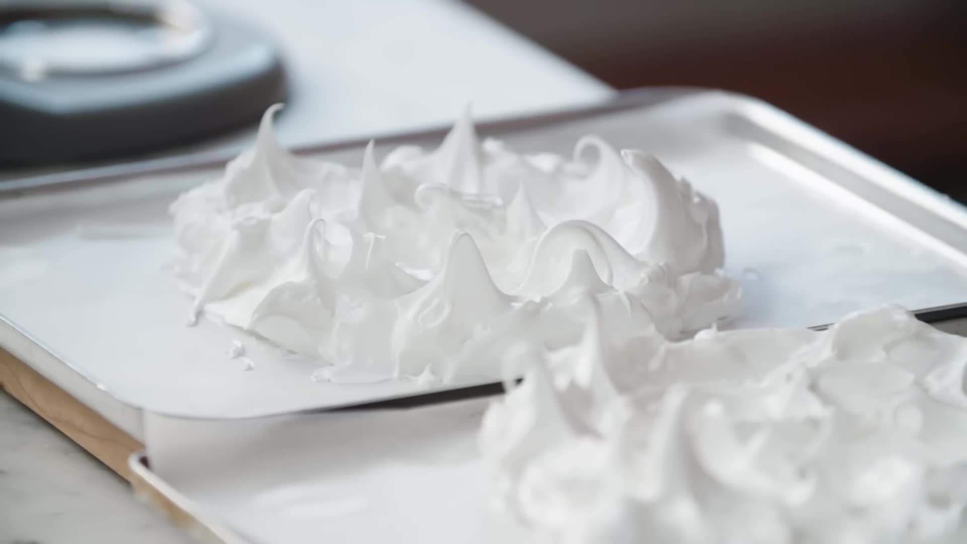 Baked pavlova with a crisp outer shell