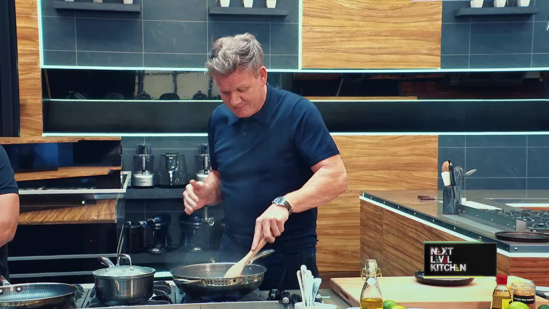 Incorporating chocolate sauce into mole sauce