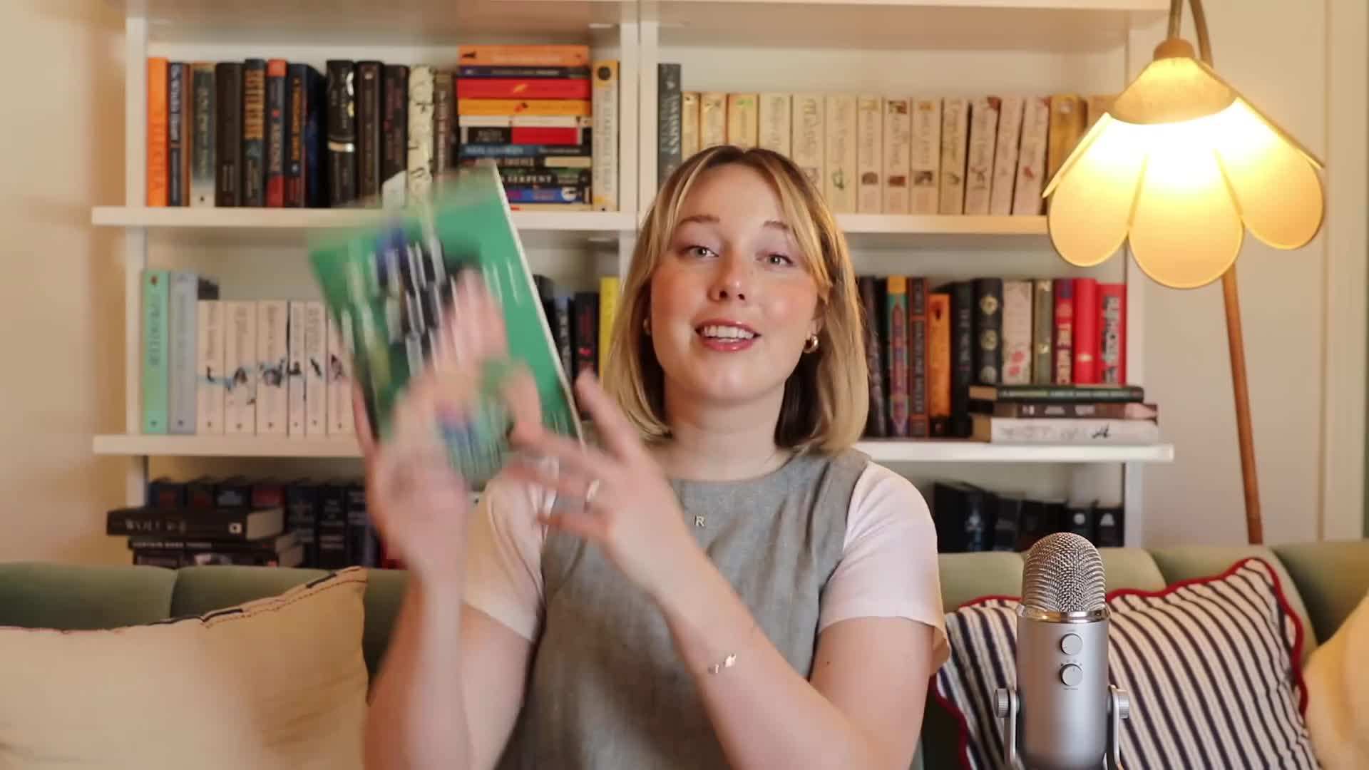 Book cover of 'City of Stairs'