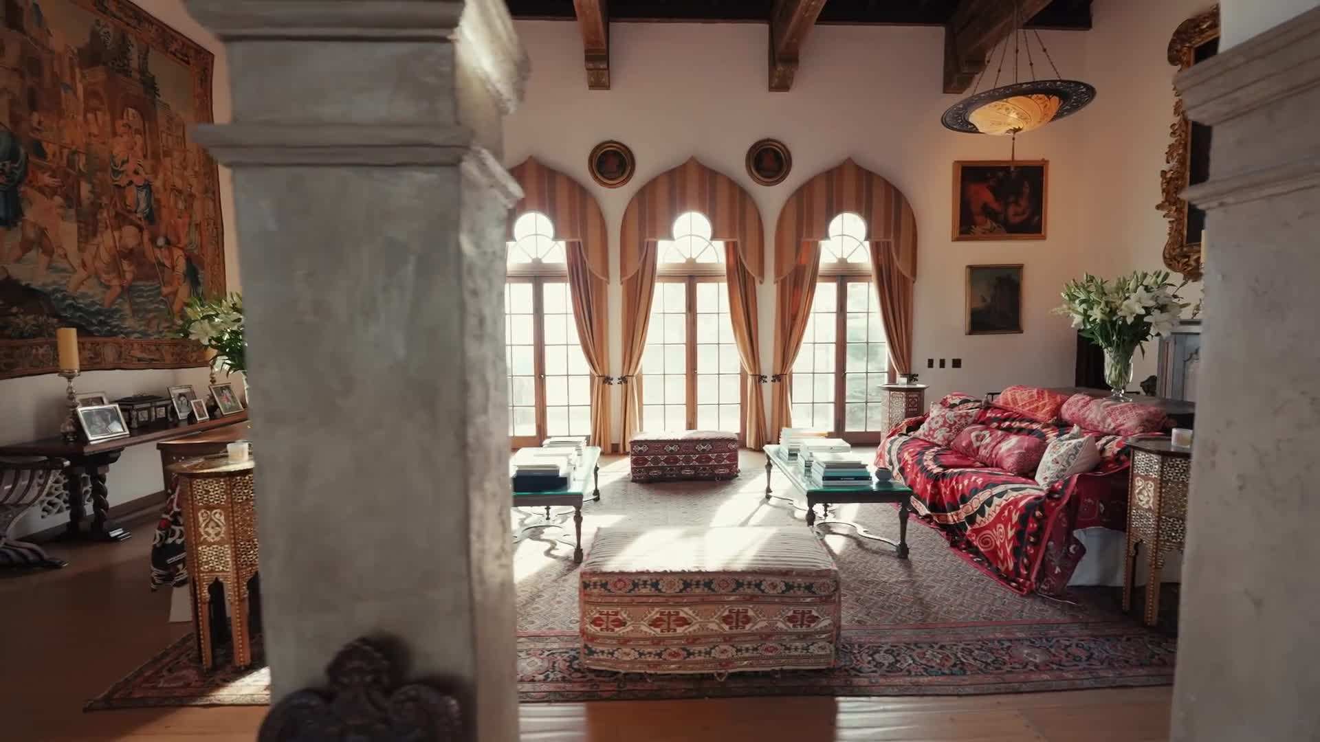 Exterior of Castillo Del Lago