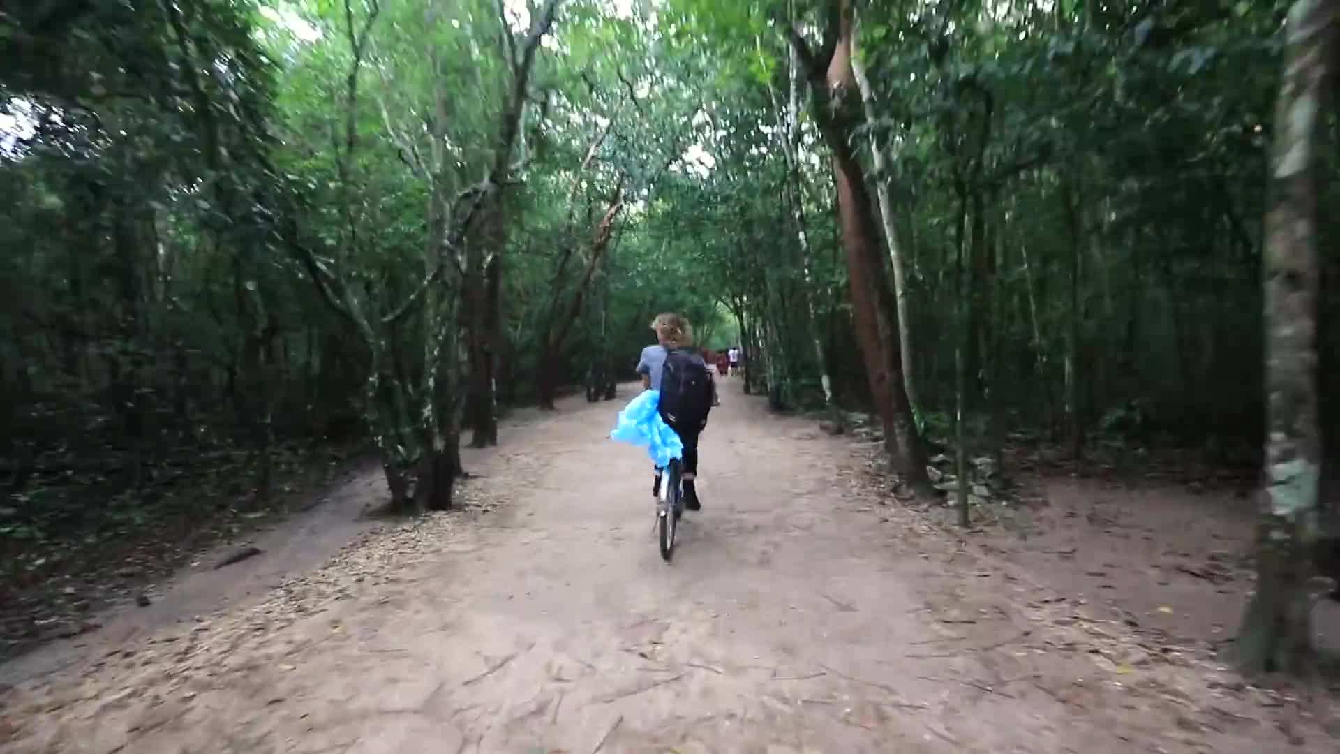 Tacos al pastor - Affordable and delicious street food in Tulum