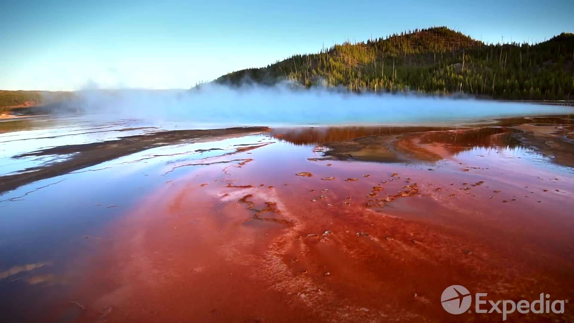 Gorgeous panoramic view of Yellowstone's mountains