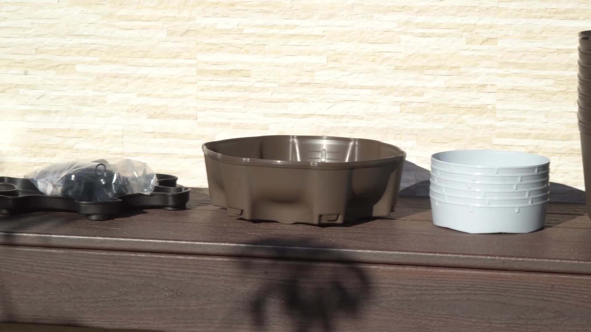 Vertical Growing System of the Green Stalk LEAF Planter