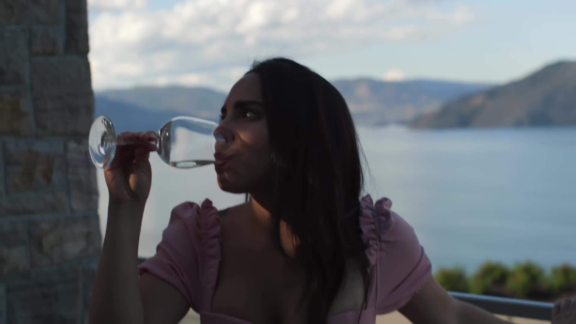 Captivating view of Moraine Lake in Banff National Park
