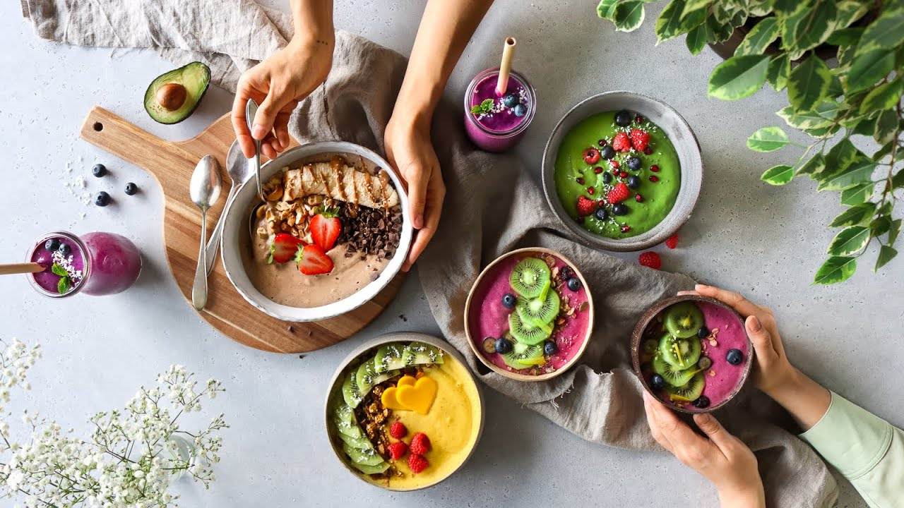 5 Easy and Nutritious Breakfast Smoothie Bowl Recipes