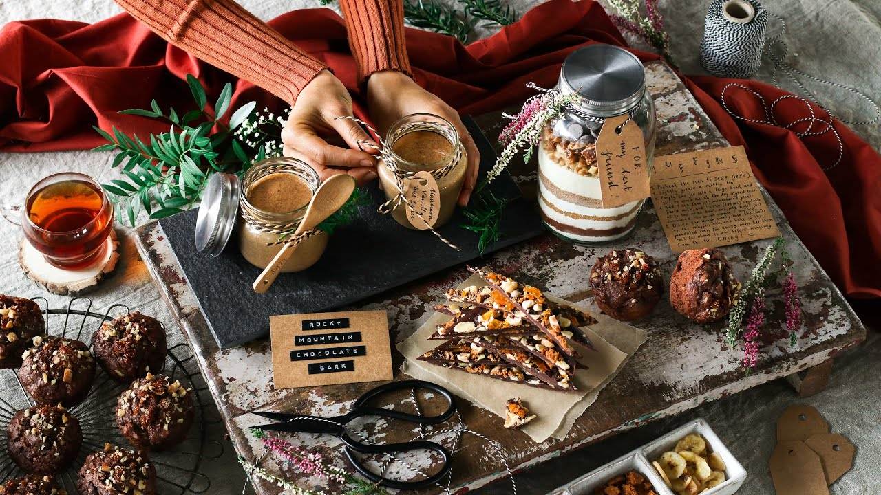 Easy and Delicious DIY Gifts You Can Eat: A Guide by Pick Up Limes