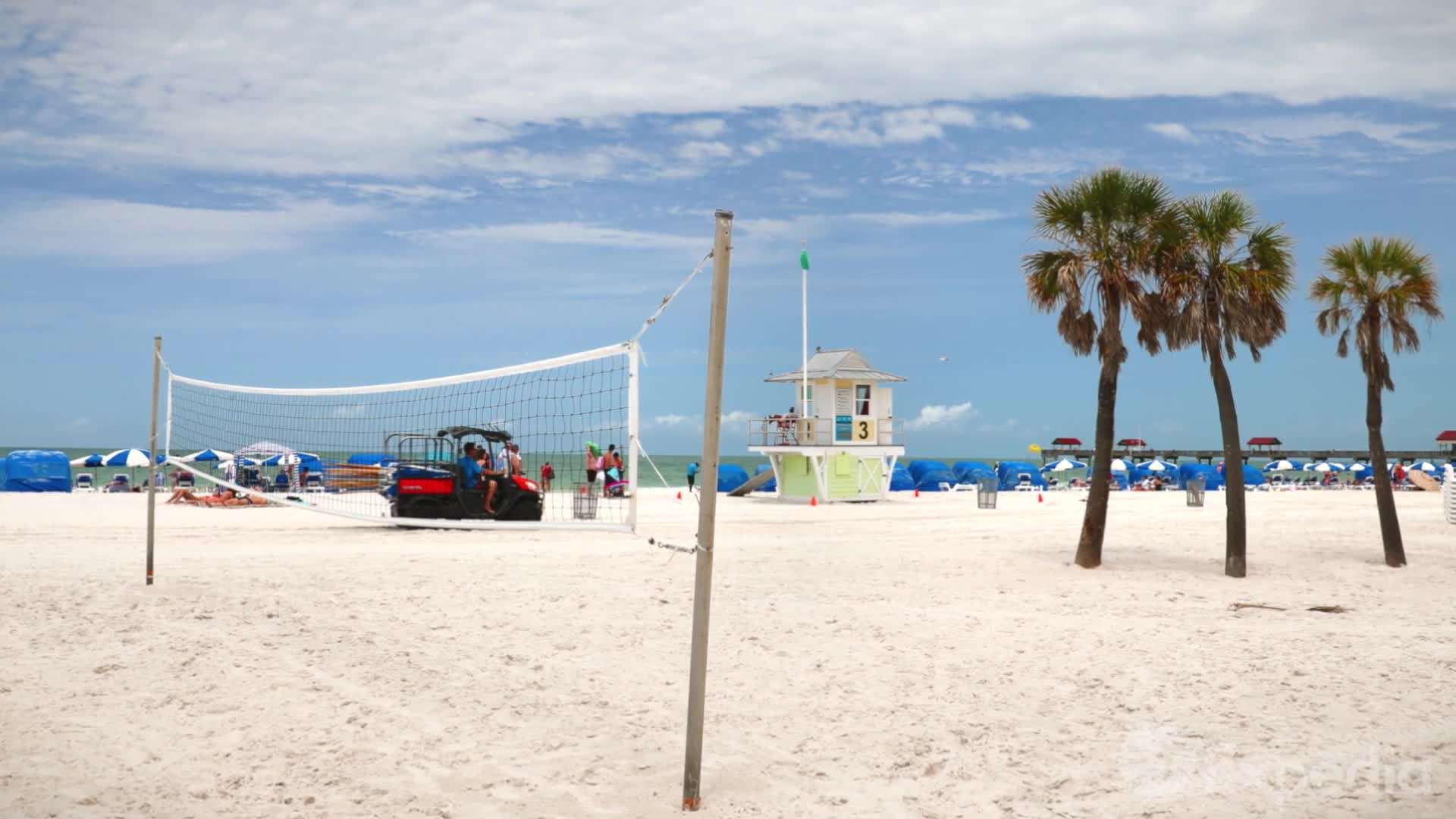 Salvador Dali Museum - Surreal Art