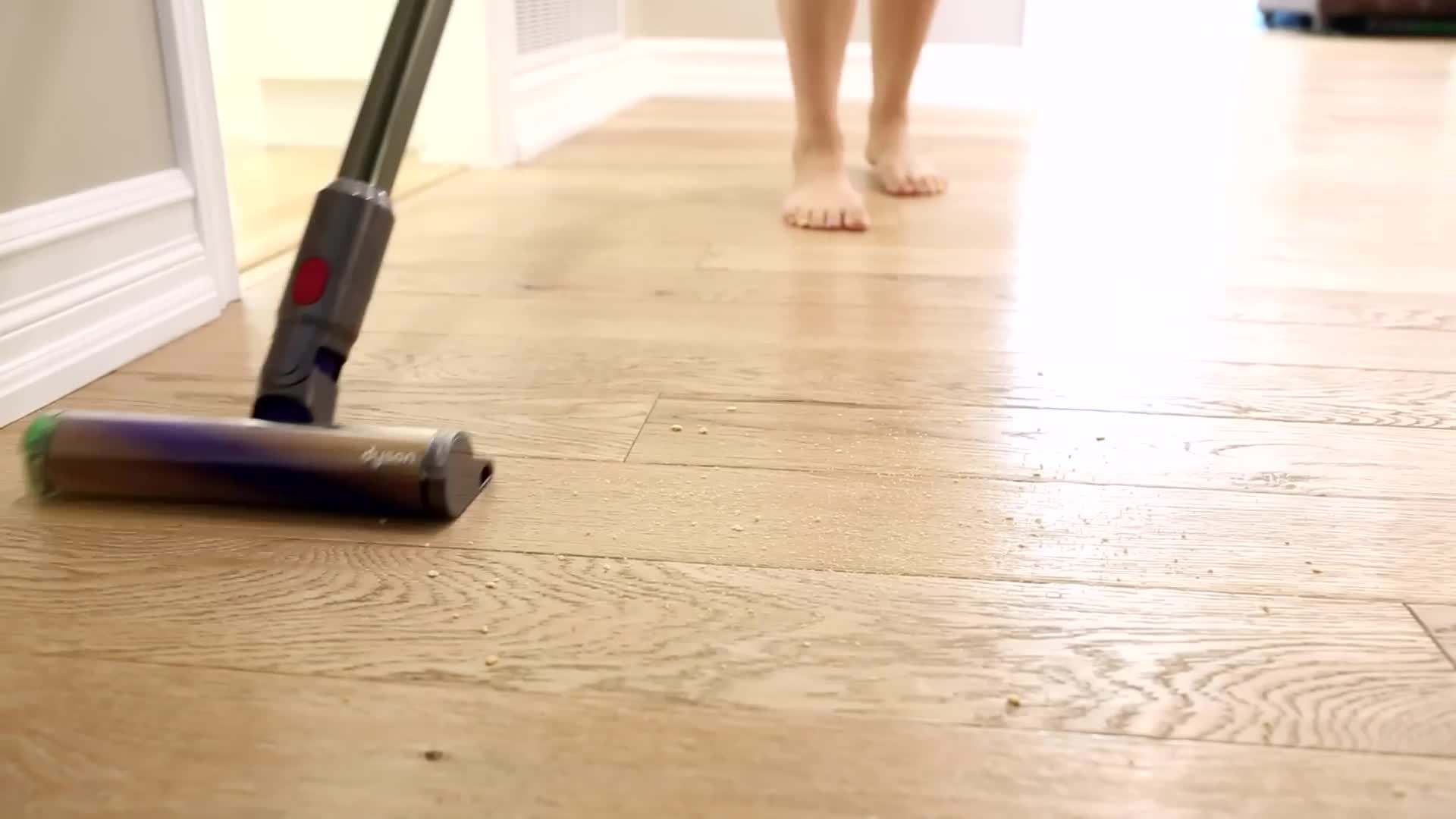 Dyson V15 with laser dust detection