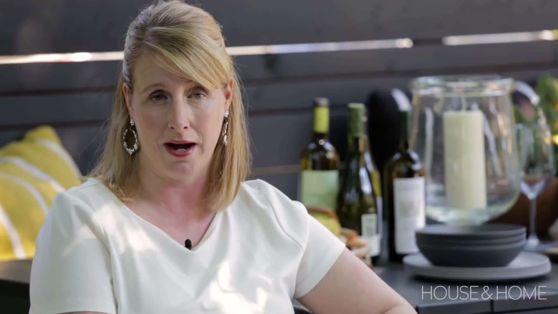 Outdoor Spa surrounded by Greenery