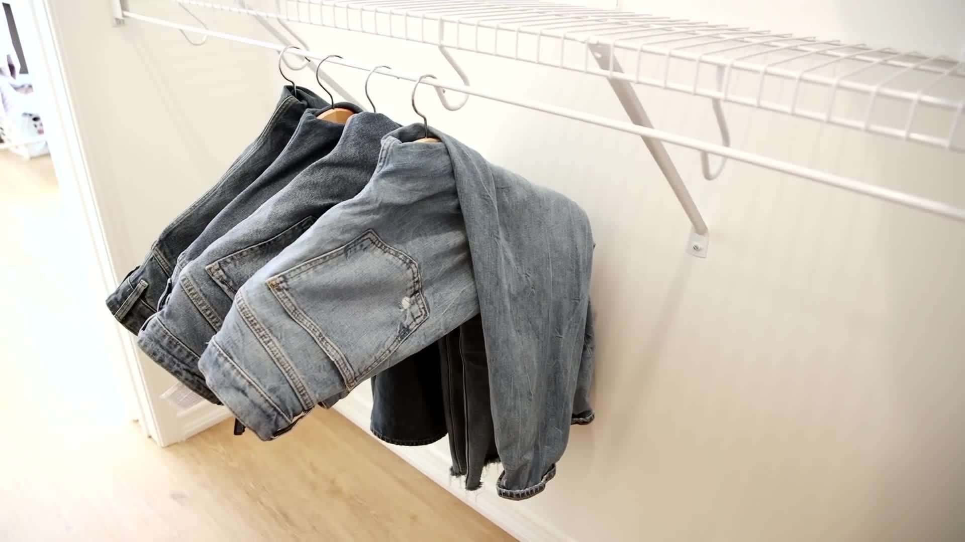 Slim Velvet Hangers for Space Saving