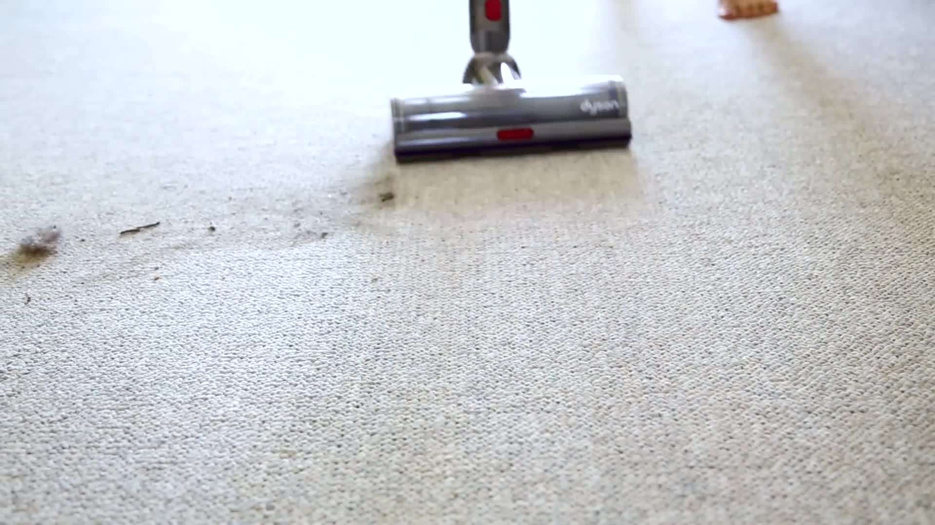 Dyson V15 in action
