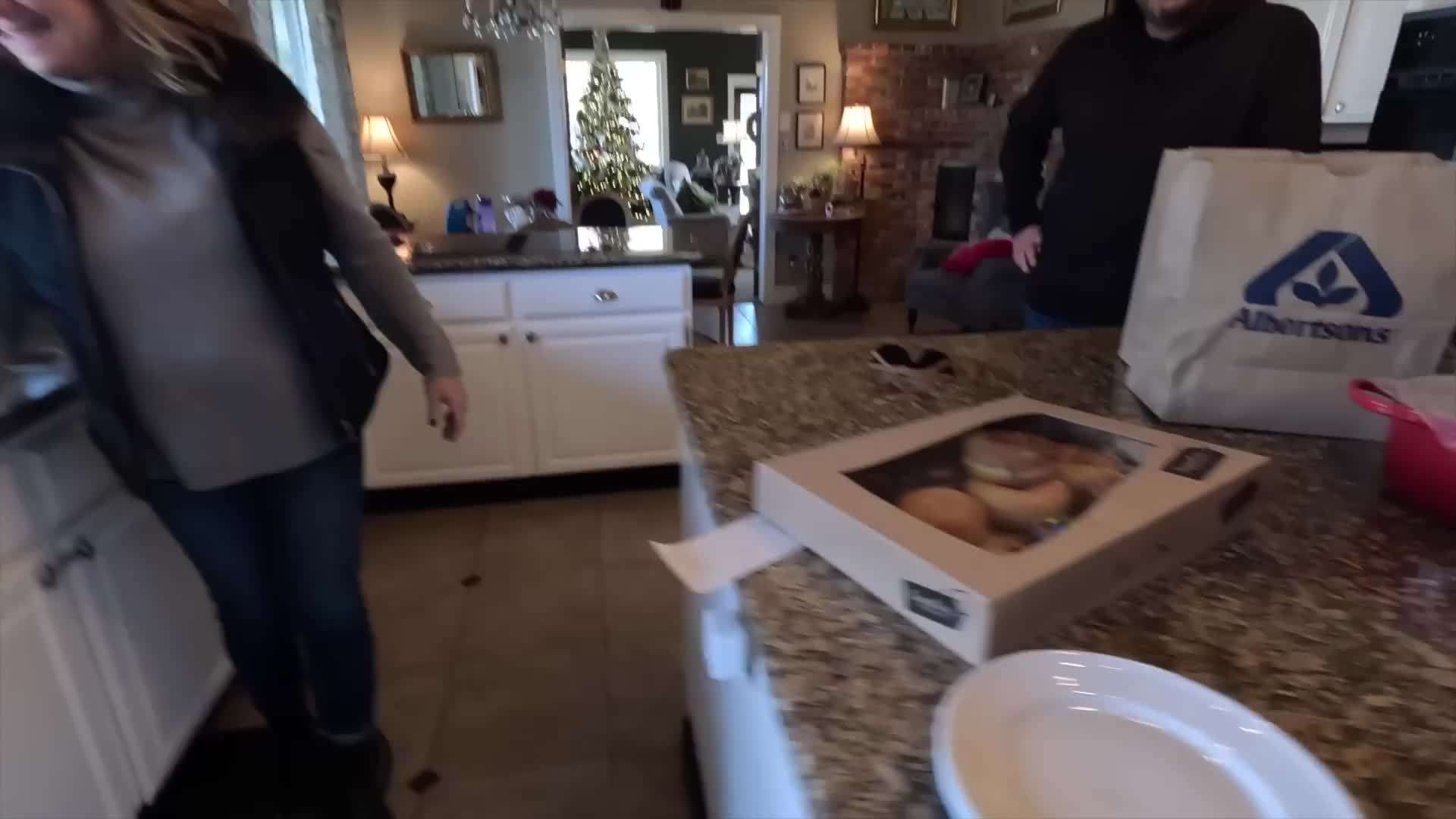 Finished clove orange pomanders