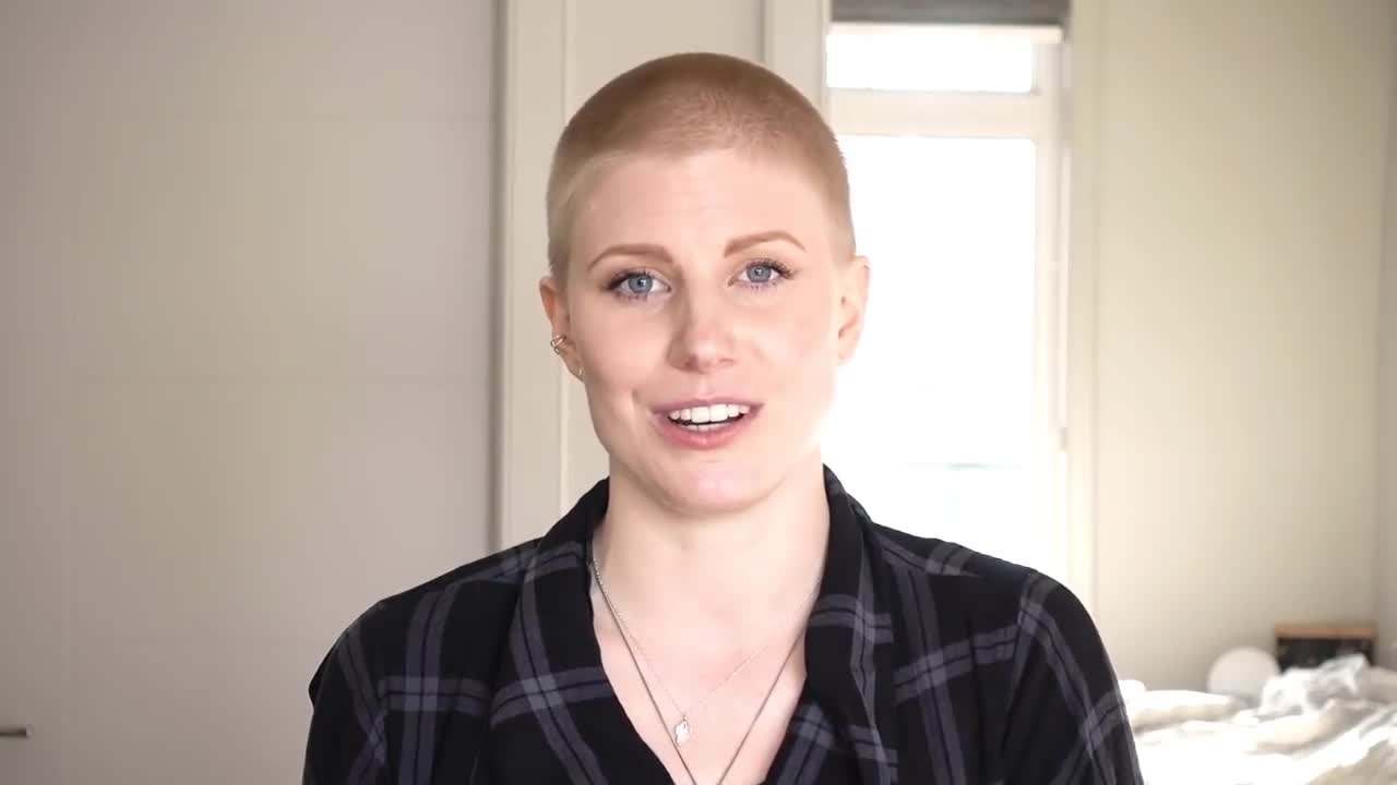 Influencer promoting fast fashion brand