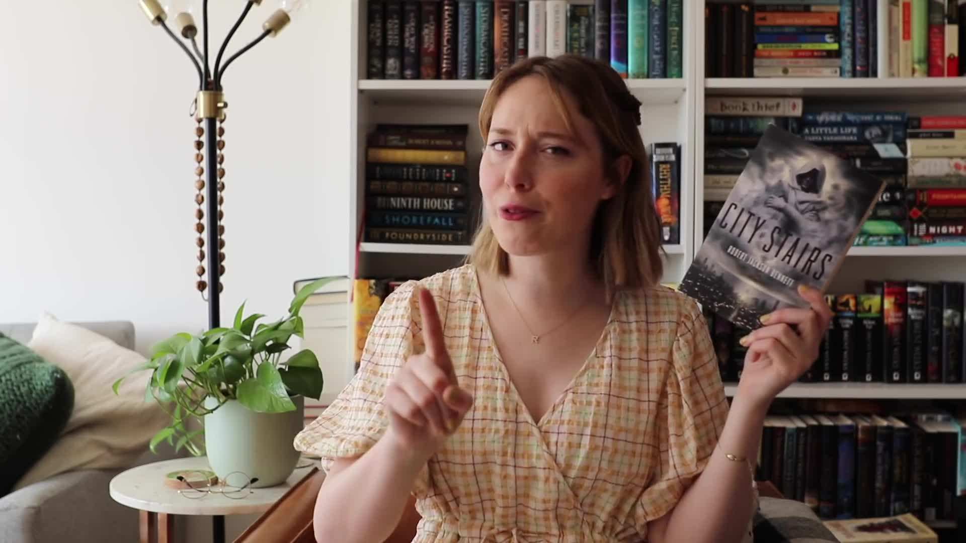 Book Covers: "The Silent Patient", "The Guest List", "The Huntress"