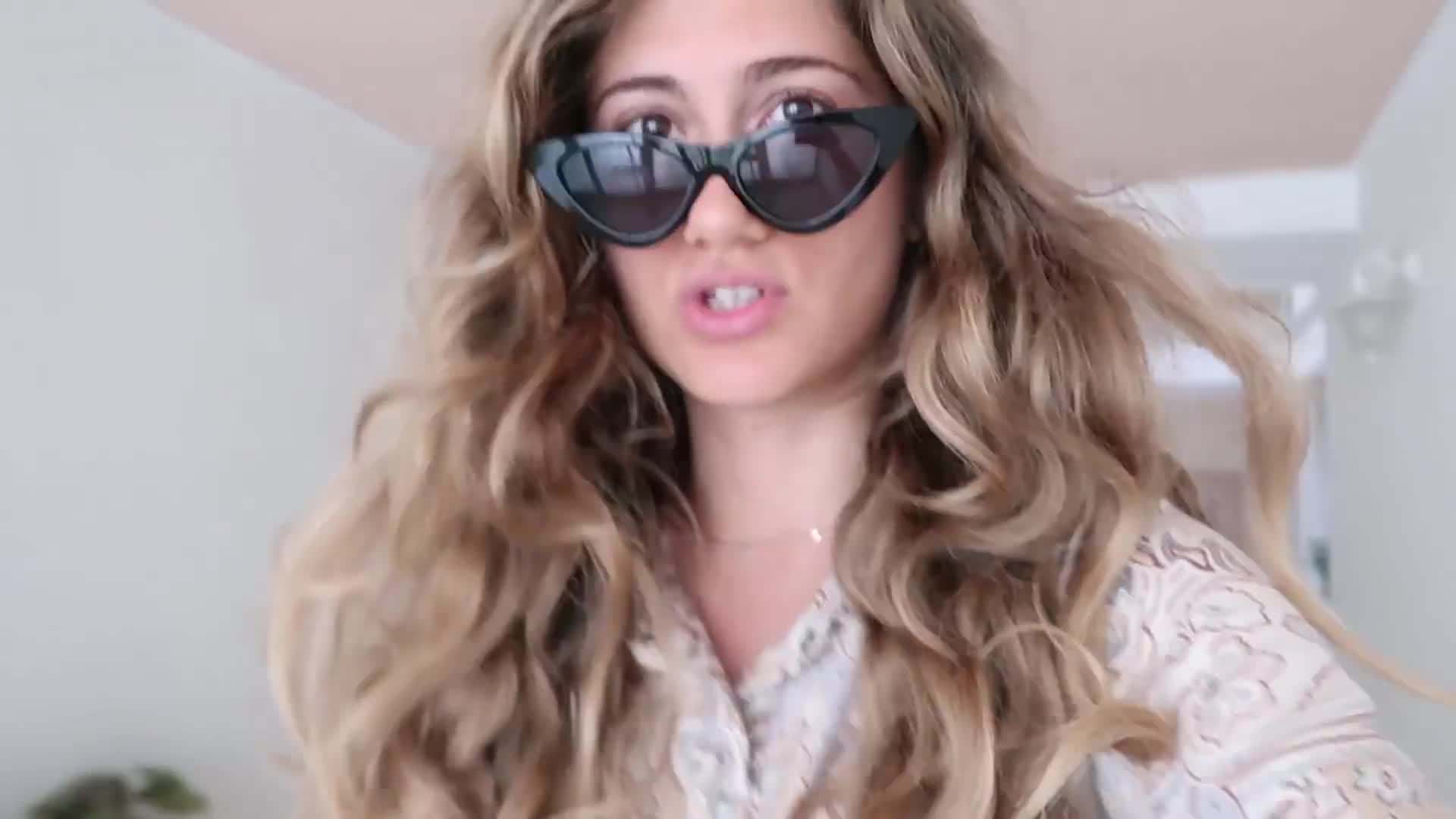 Retro Bazaar: Curated Vintage Home Decor