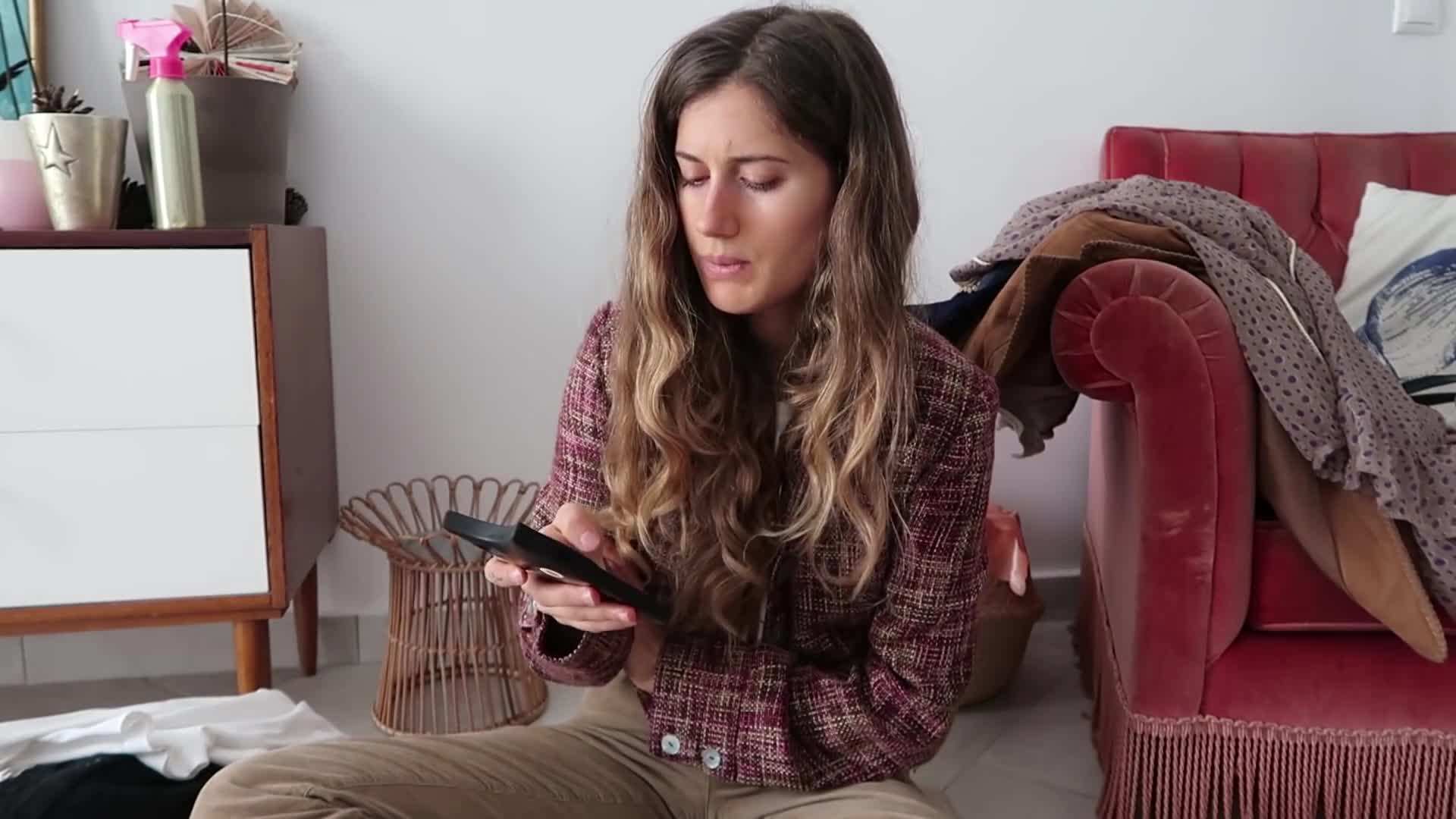 Showing off a stunning thrifted vintage blouse