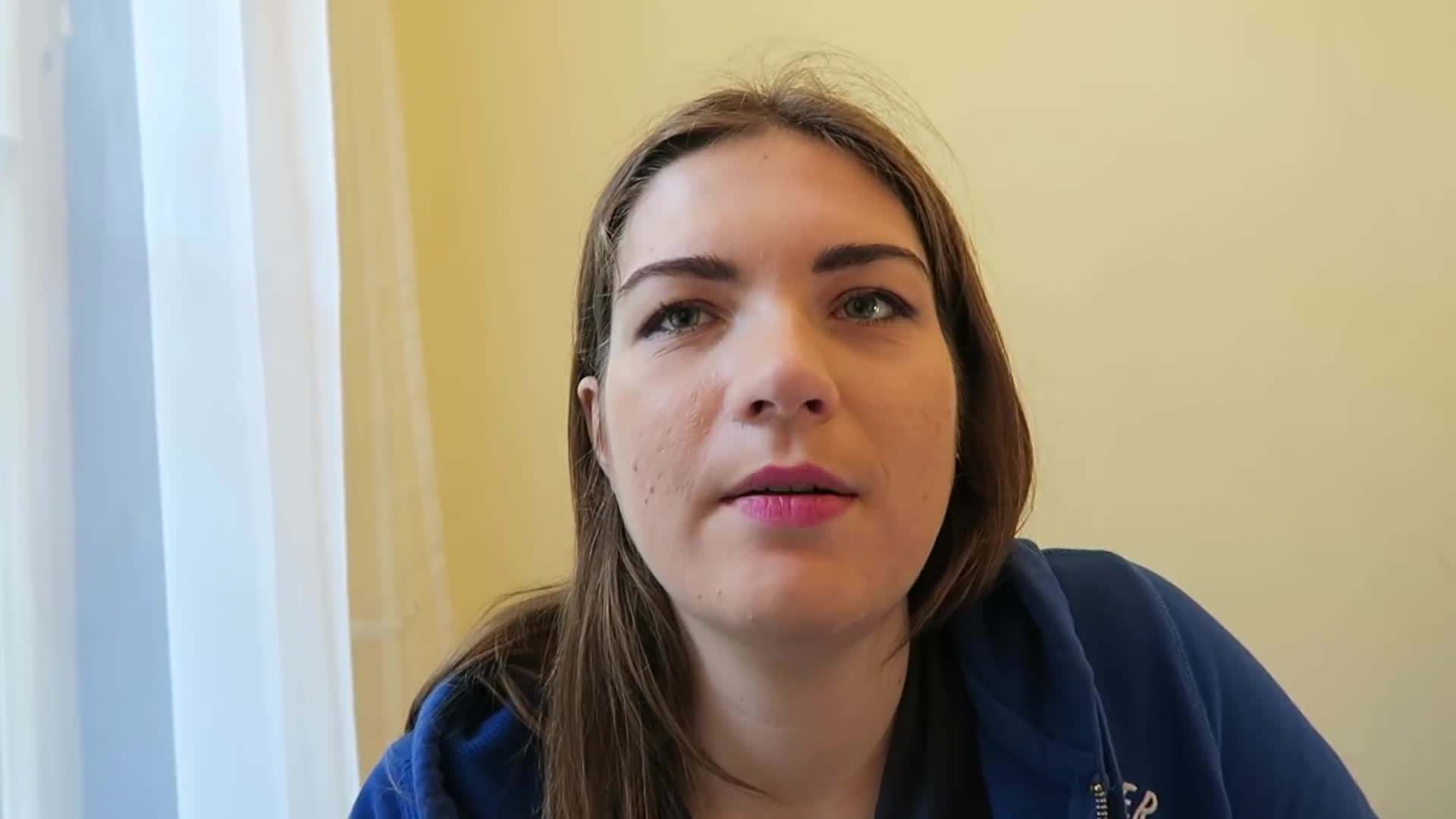 Zsuzsi explaining Hungarian grammar